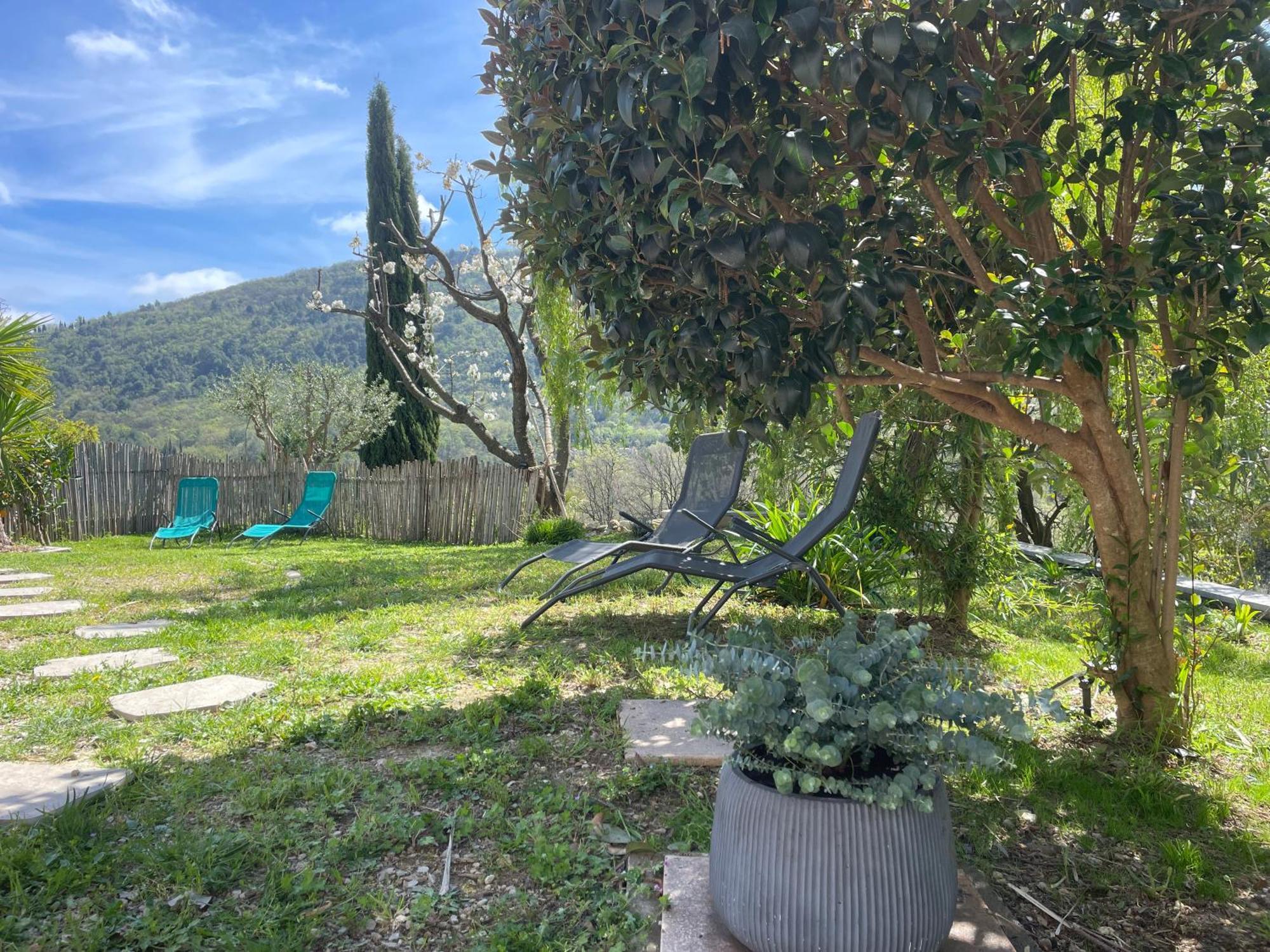 Le Bar-sur-Loup Luva D'Azur, Rez De Villa Le Riou - Le Vallon מראה חיצוני תמונה